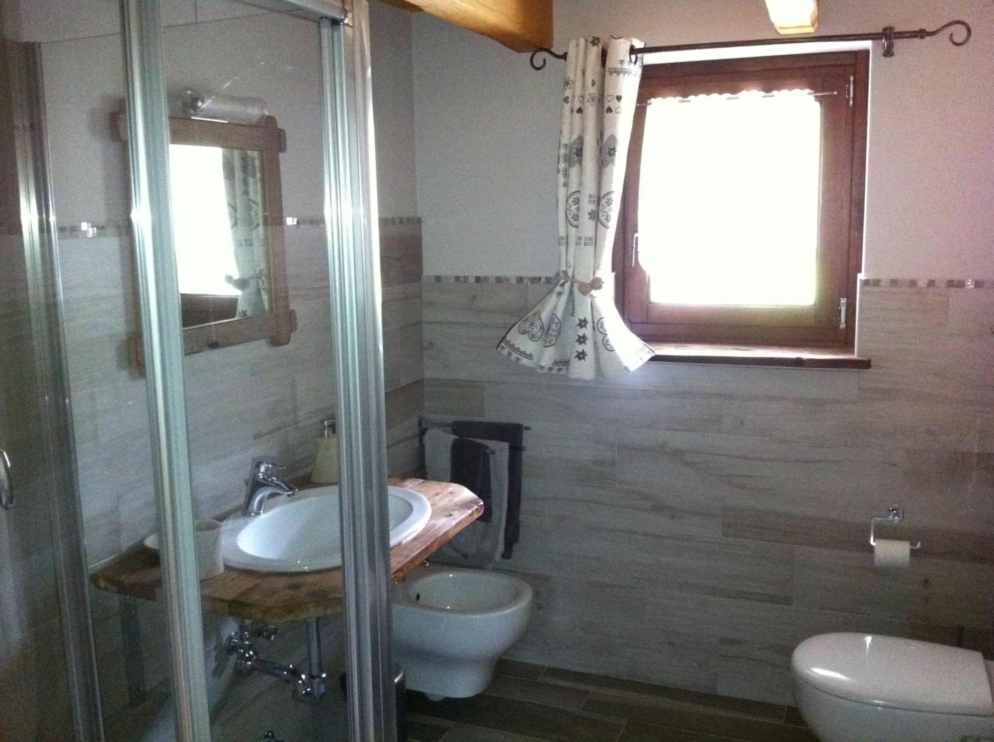 Alpe Rebelle Bed & Breakfast Bionaz Luaran gambar