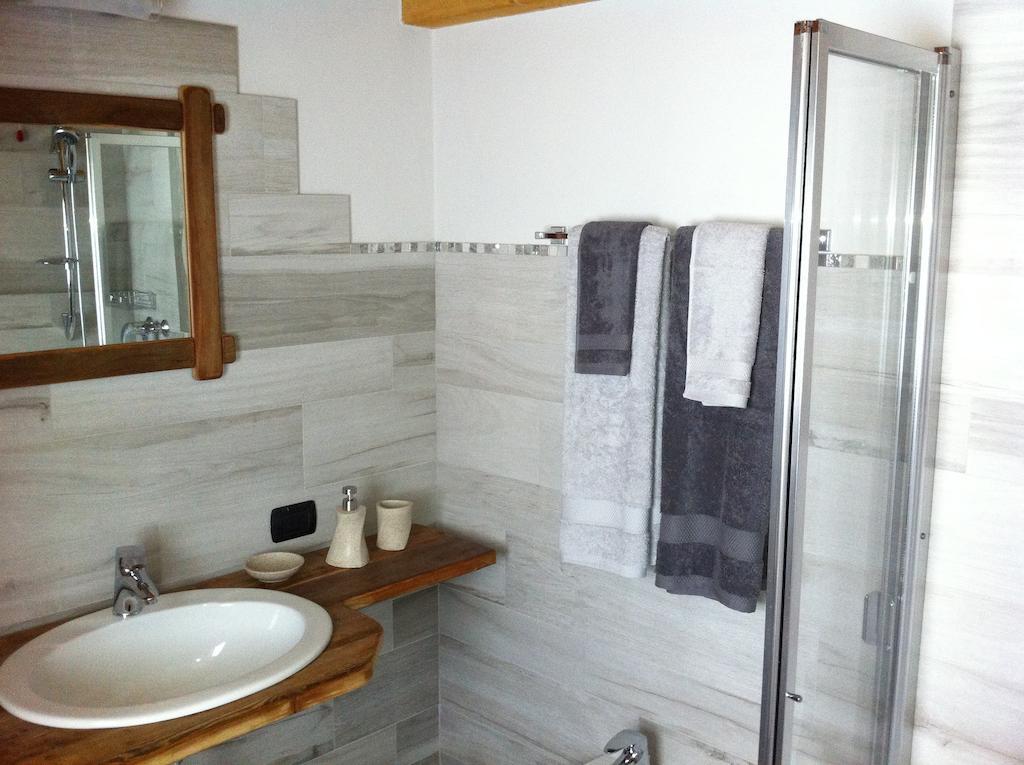 Alpe Rebelle Bed & Breakfast Bionaz Bilik gambar